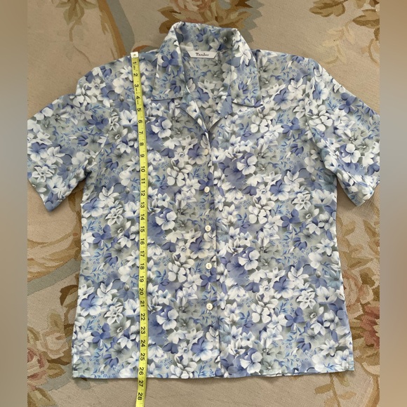TanJay lavender Blue and White Floral Button Down Shirt - Picture 5 of 6